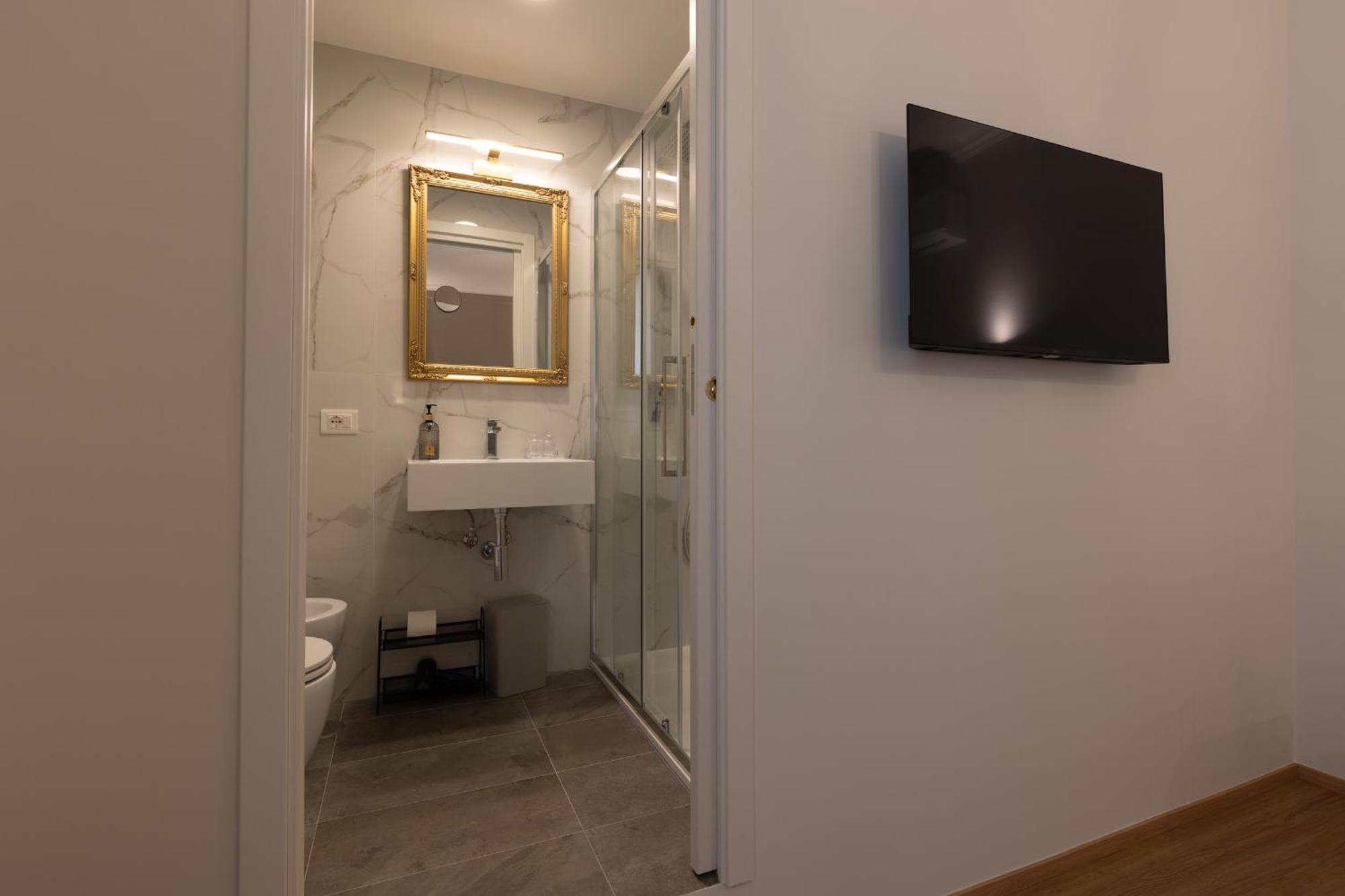 De Vince Suites - Luxury Rooms - Roma Termini Eksteriør bilde