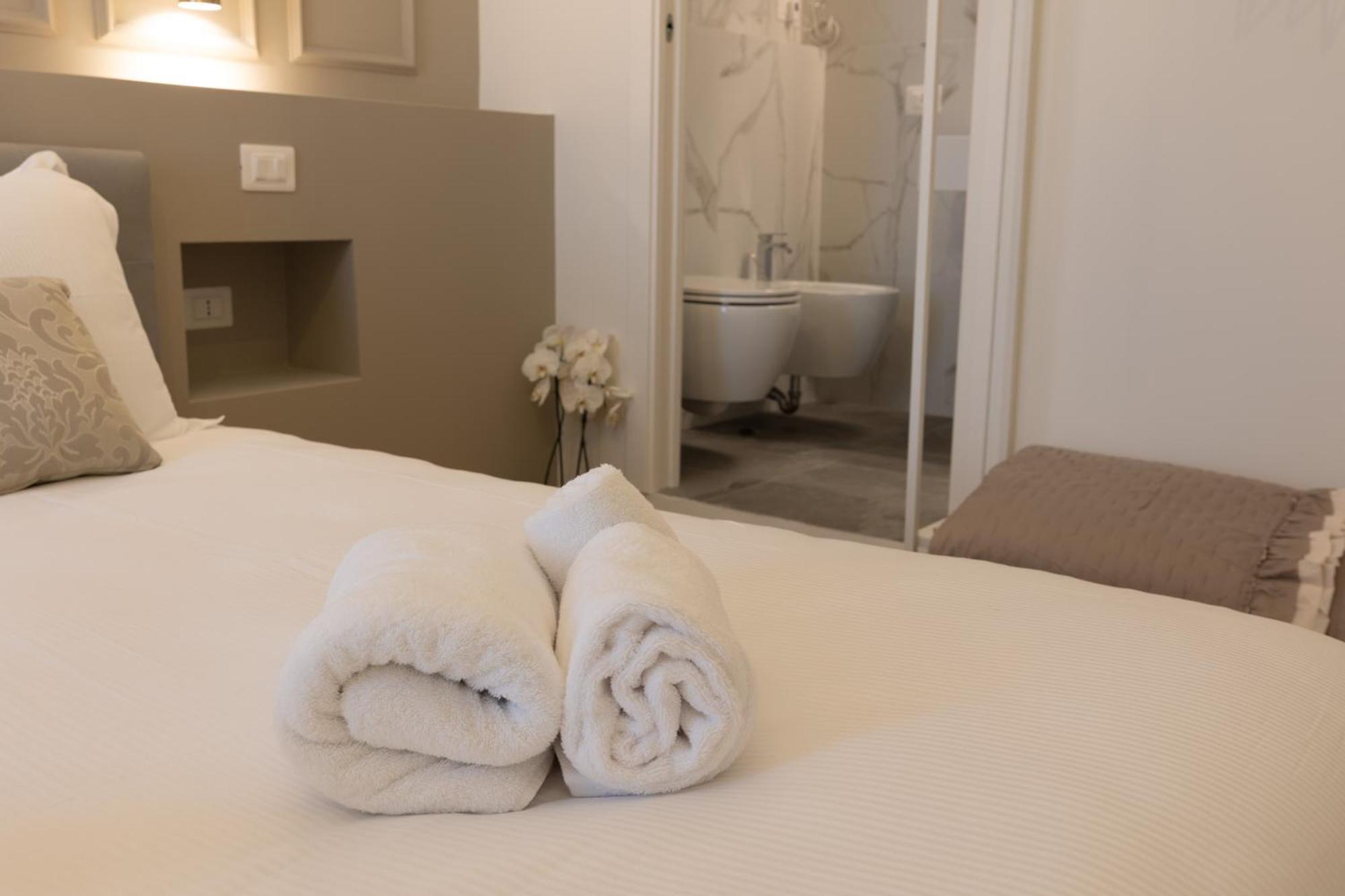 De Vince Suites - Luxury Rooms - Roma Termini Eksteriør bilde