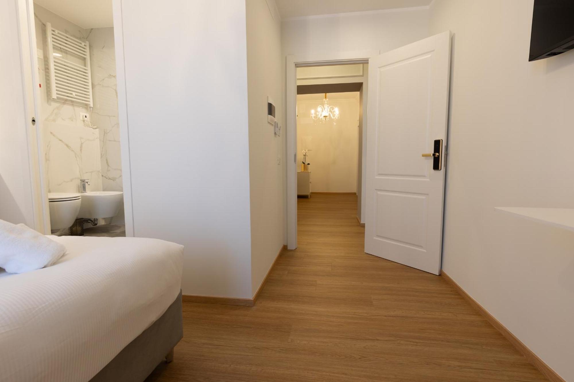 De Vince Suites - Luxury Rooms - Roma Termini Eksteriør bilde