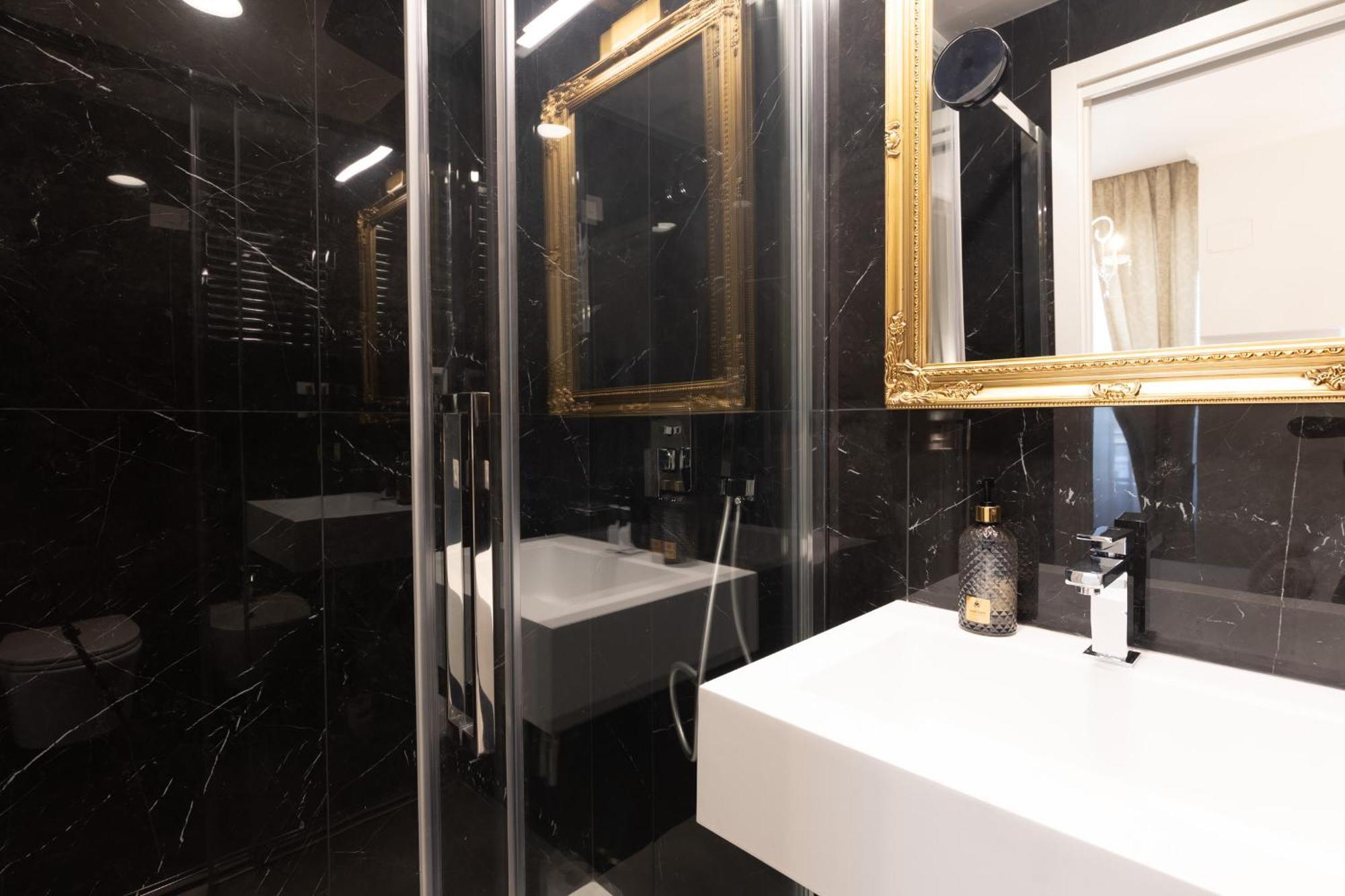 De Vince Suites - Luxury Rooms - Roma Termini Eksteriør bilde